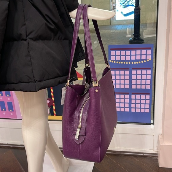 Kate Spade Leila Medium Triple Compartment Shoulder Bag
Ripe Plum
NWT - Picture 11 of 16